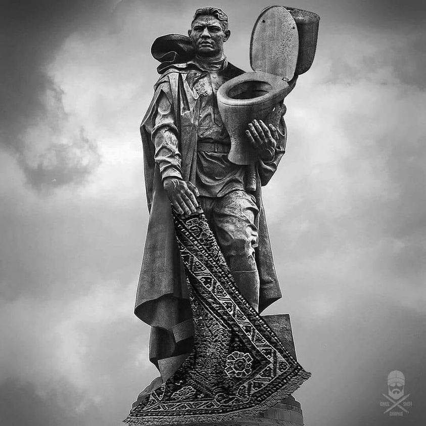 памятник российским мародерам